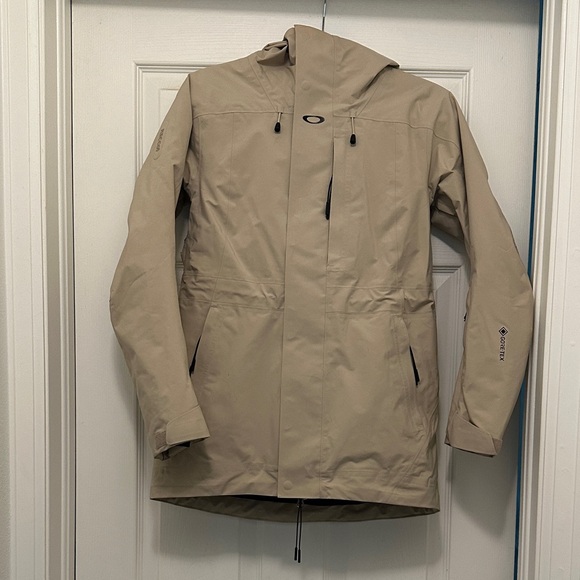 Oakley Sub Temp RC Gore-Tex Jacket - Picture 1 of 4